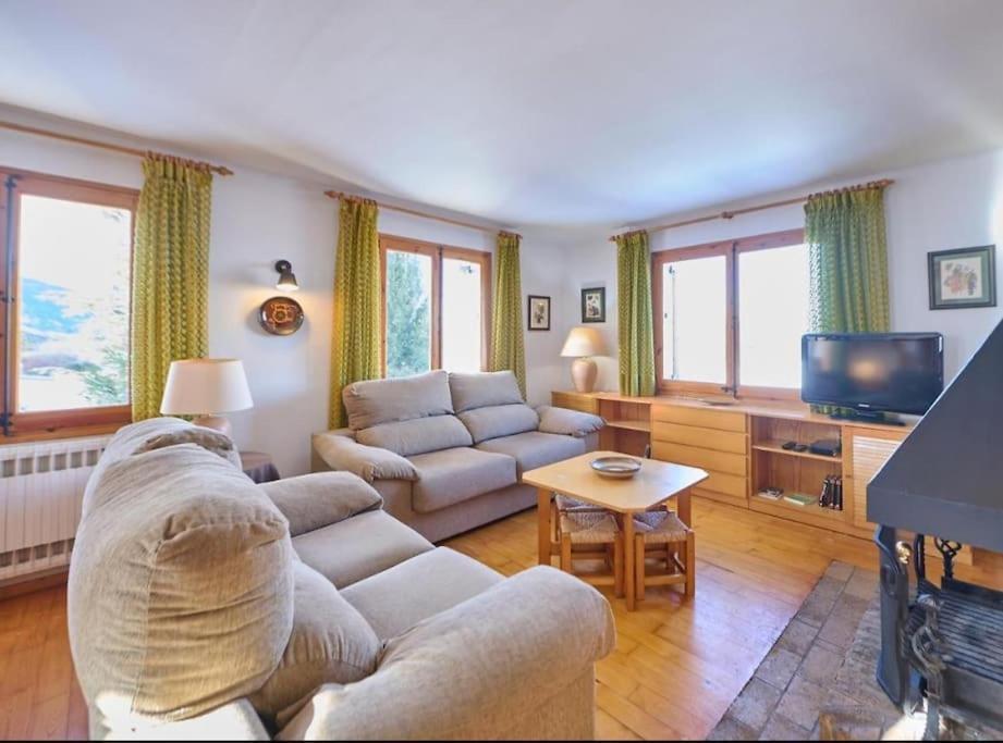Escardacs Casa L'Avet. El Vilar D'Urtx מראה חיצוני תמונה